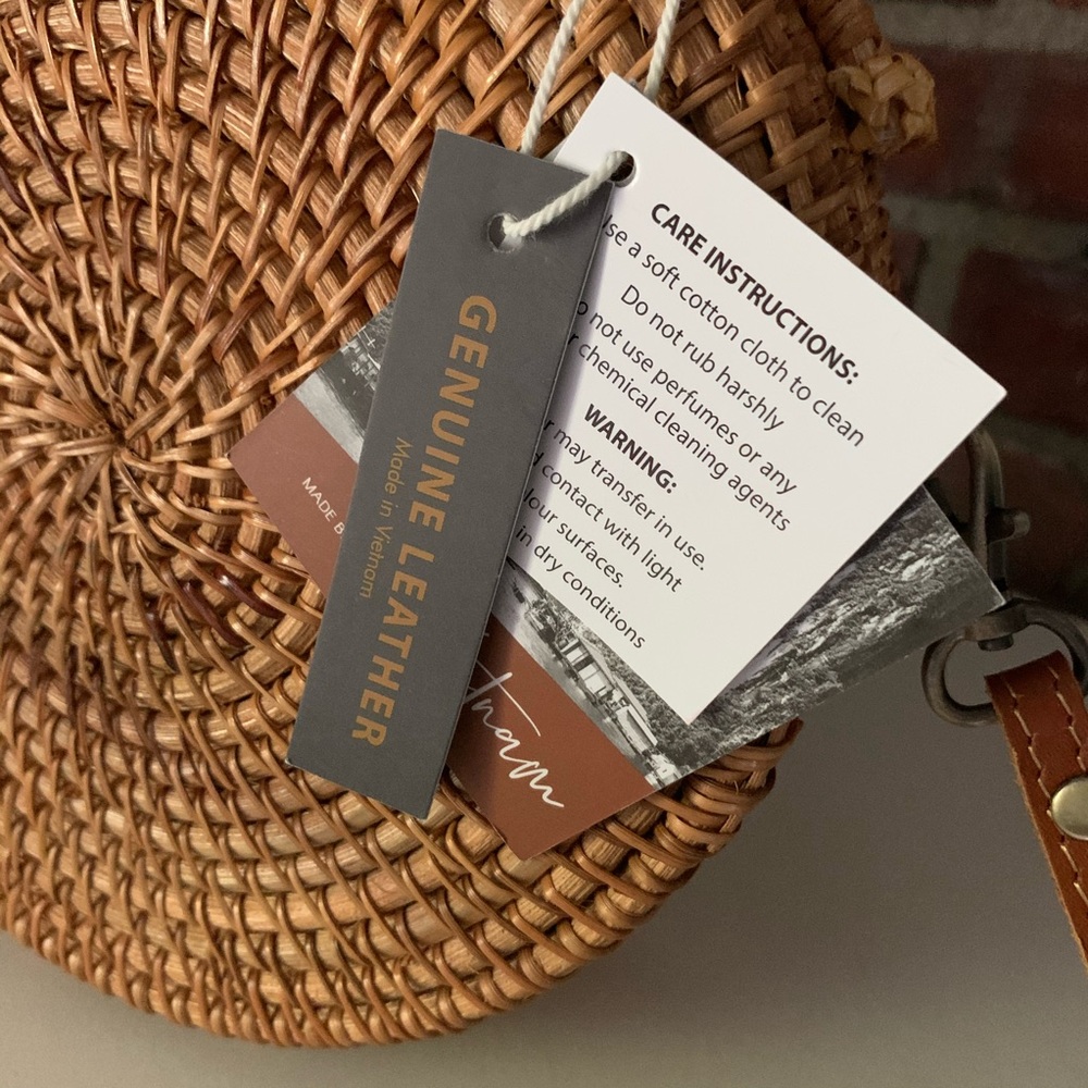 NWT woven rattan genuine leather canteen bag - Picture 6 of 9